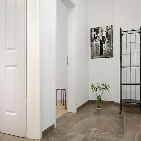 Newton-Appartement Mit 3 Schlafzimmern Berlin Eksteriør billede