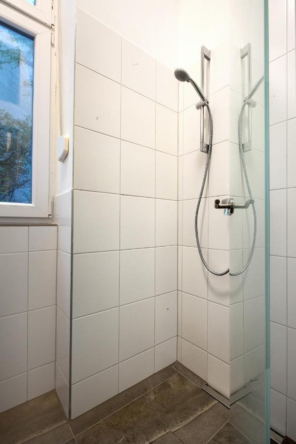Newton-Appartement Mit 3 Schlafzimmern Berlin Eksteriør billede